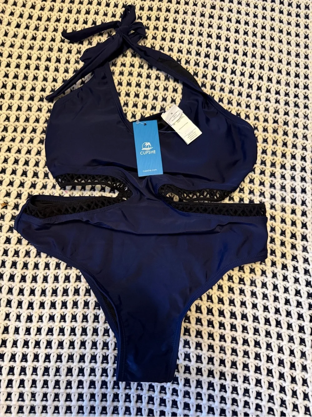 NWT - Cupshe Navy Cutout Halter One-Piece Swimsuit size Small